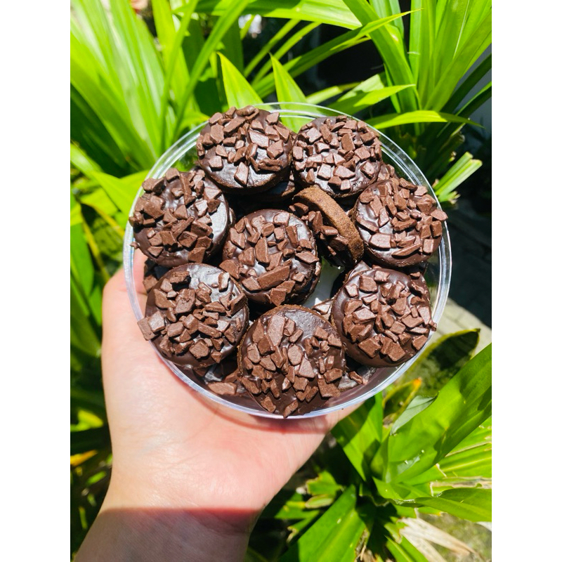 

triplechocoflake/kuecoklat