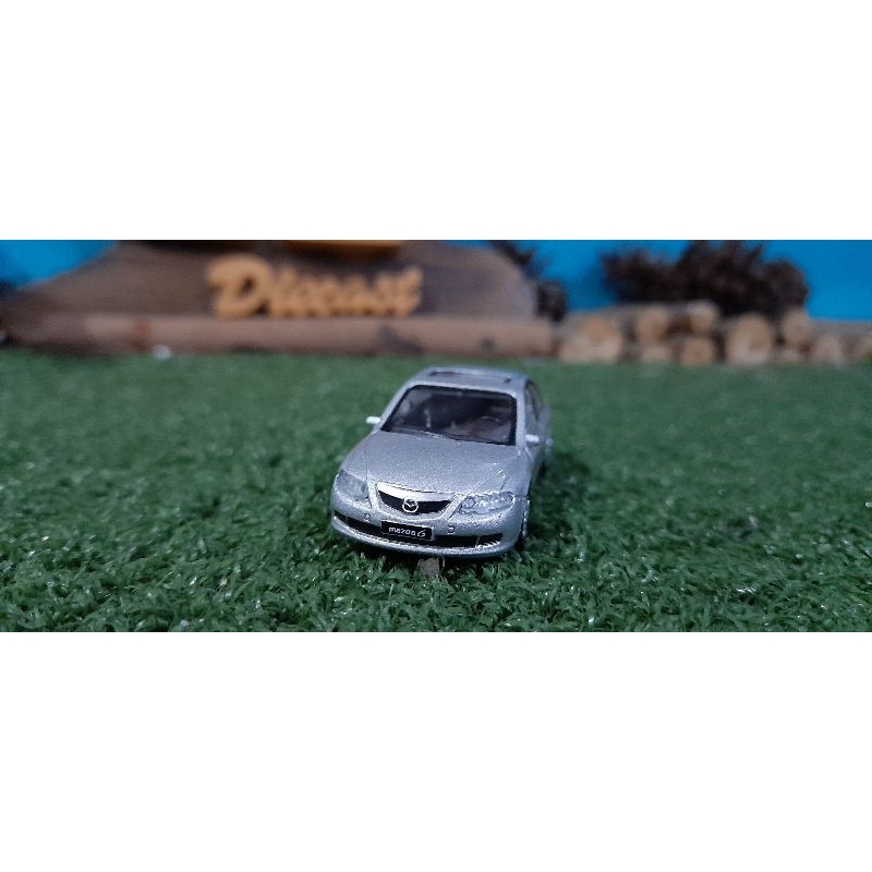 Diecast Miniatur Mazda 6 2008 silver skala 1:64