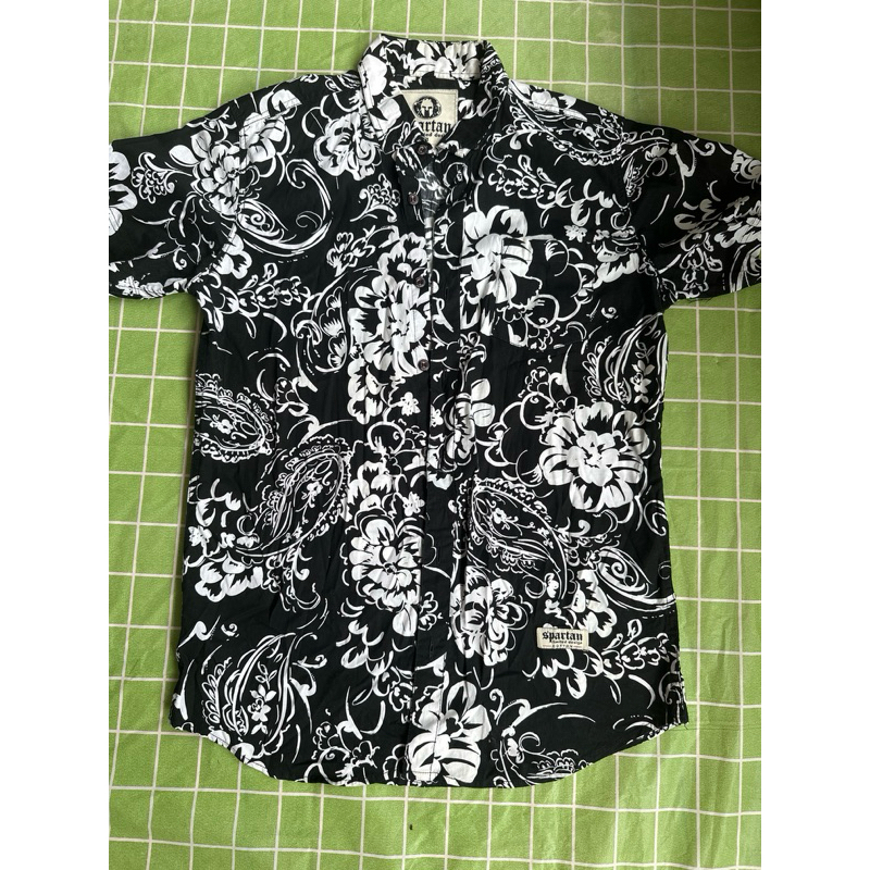 Kemeja Spartan limited design