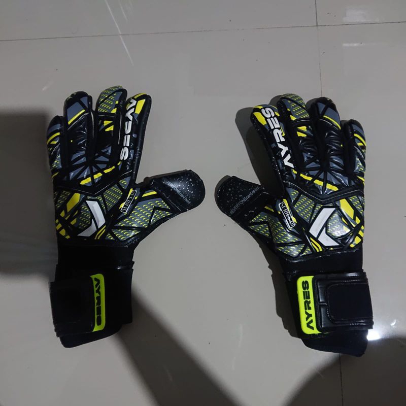 Glove ayres series 01