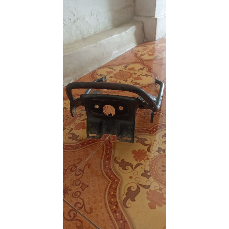 Behel Belakang Yamaha YT 115