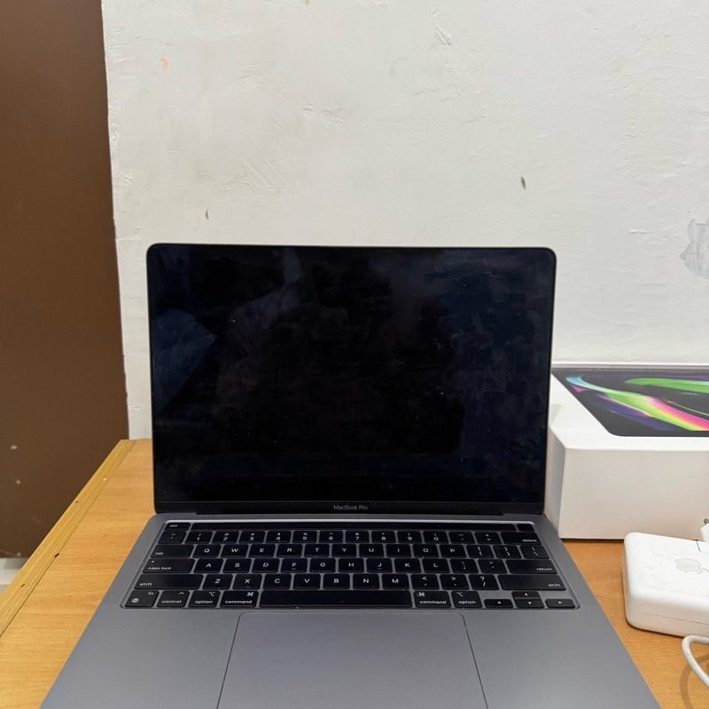 Macbook Pro M1 2020 13inch 8/256 Gb second