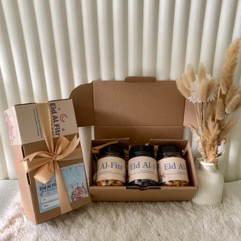 

READY HAMPERS LEBARAN, HAMPERS IDUL FITRI, PARCEL LEBARAN