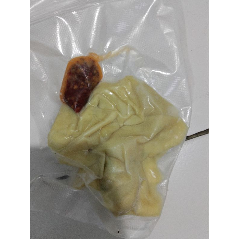 

Pangsit isi 7 pcs free chili oil