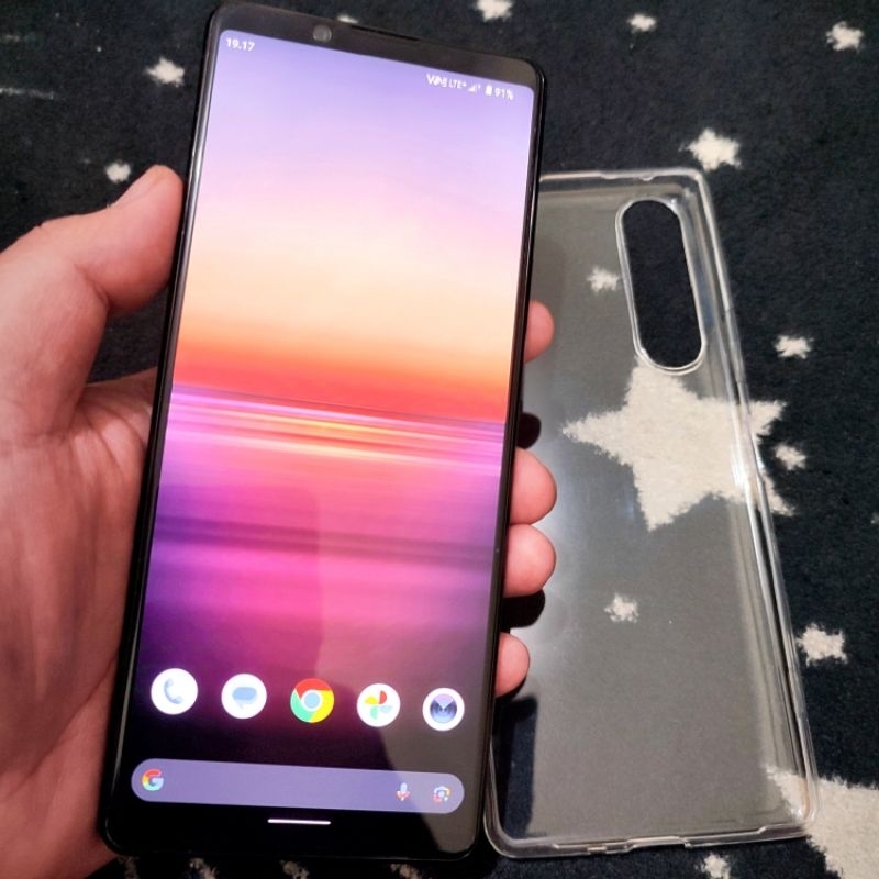 Sony Xperia 1 Mark II 8 / 128 GB - Single SIM ON All Operator Permanen (Resmi Beacukai)