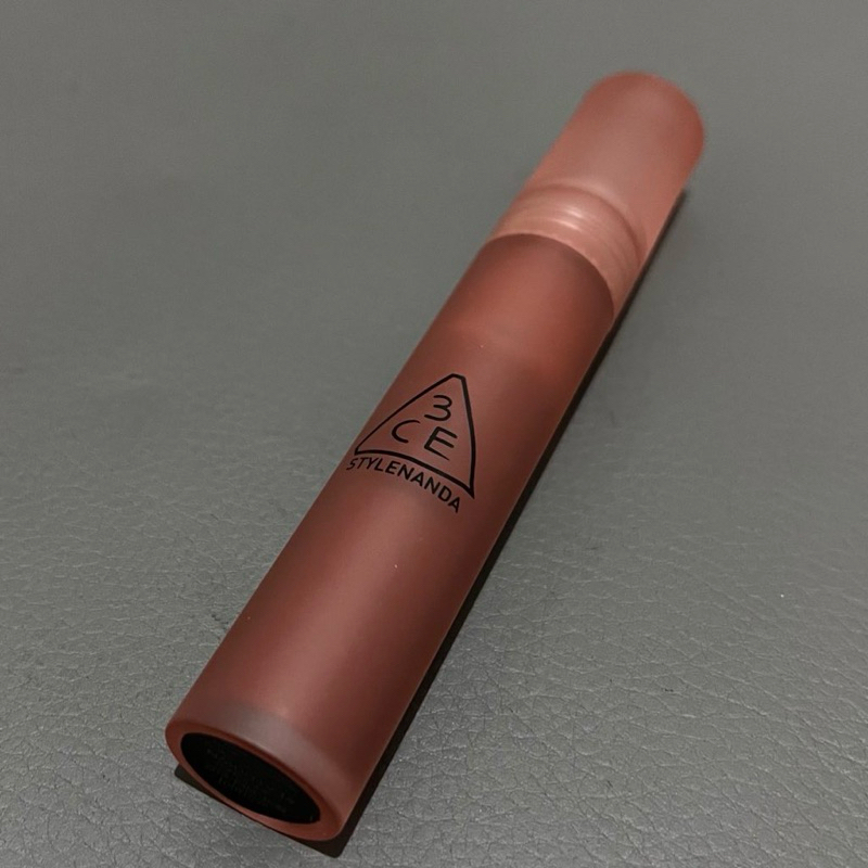 3CE Blur Water Tint, shade LAYDOWN