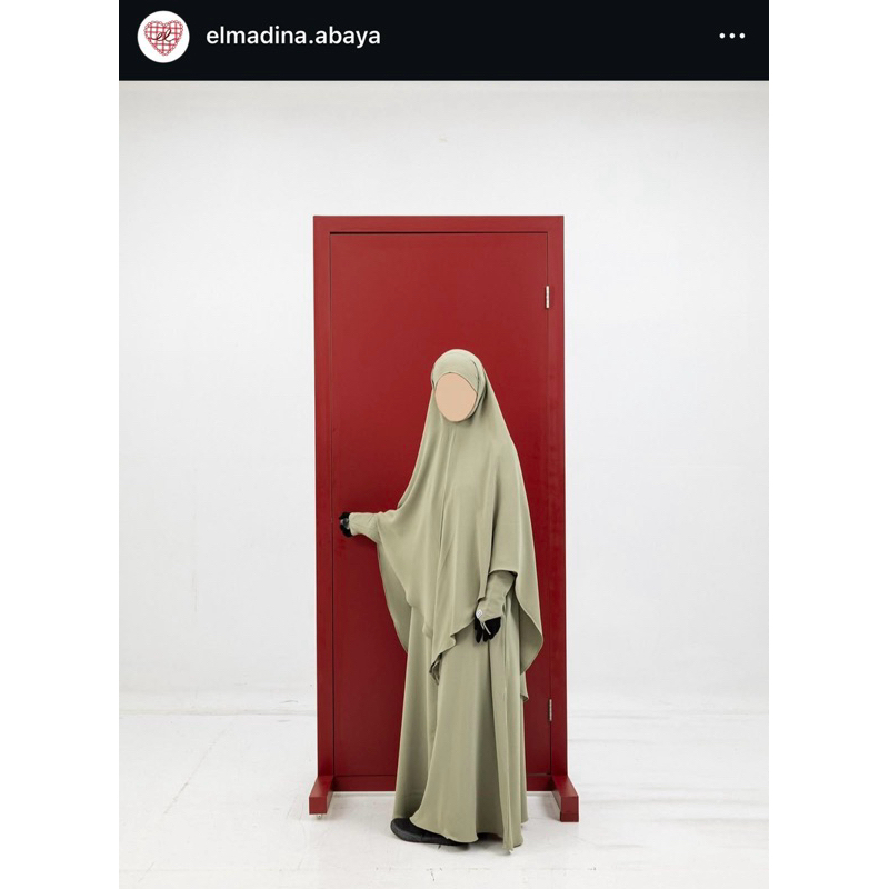 PRELOVED LUNA ABAYA S ACANTHUS LEAF ELMADINA ABAYA