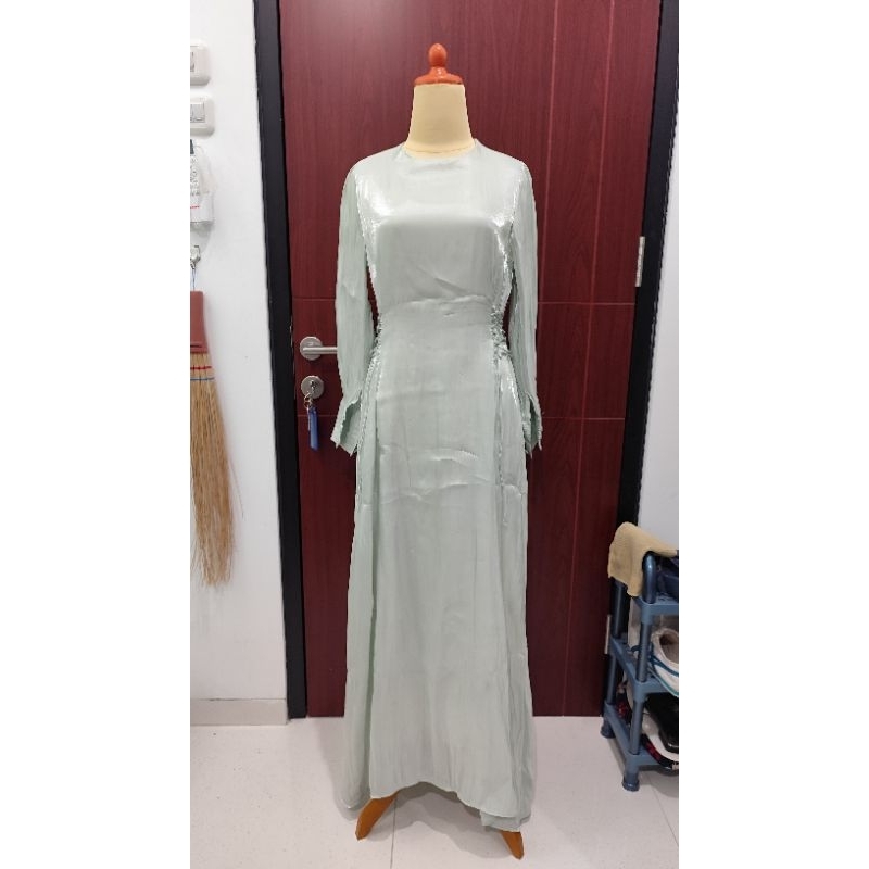 Dress shimmer serut samping
