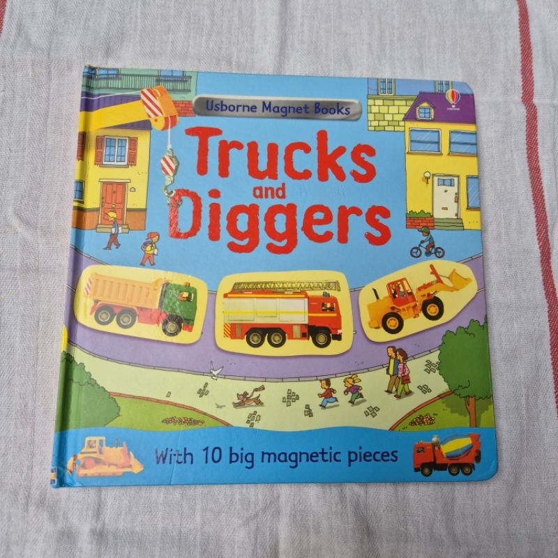 Usborne Magnet Books Trucks and Diggers Board Book (Preloved) Buku Import Buku Bekas