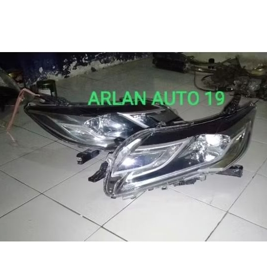 headlamp Mitsubishi Pajero sport lampu depan pajero sport dakkar exceed