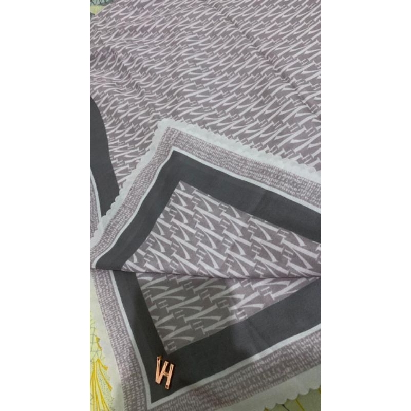 PL Vanilla Hijab - Exclusive Monogram Series