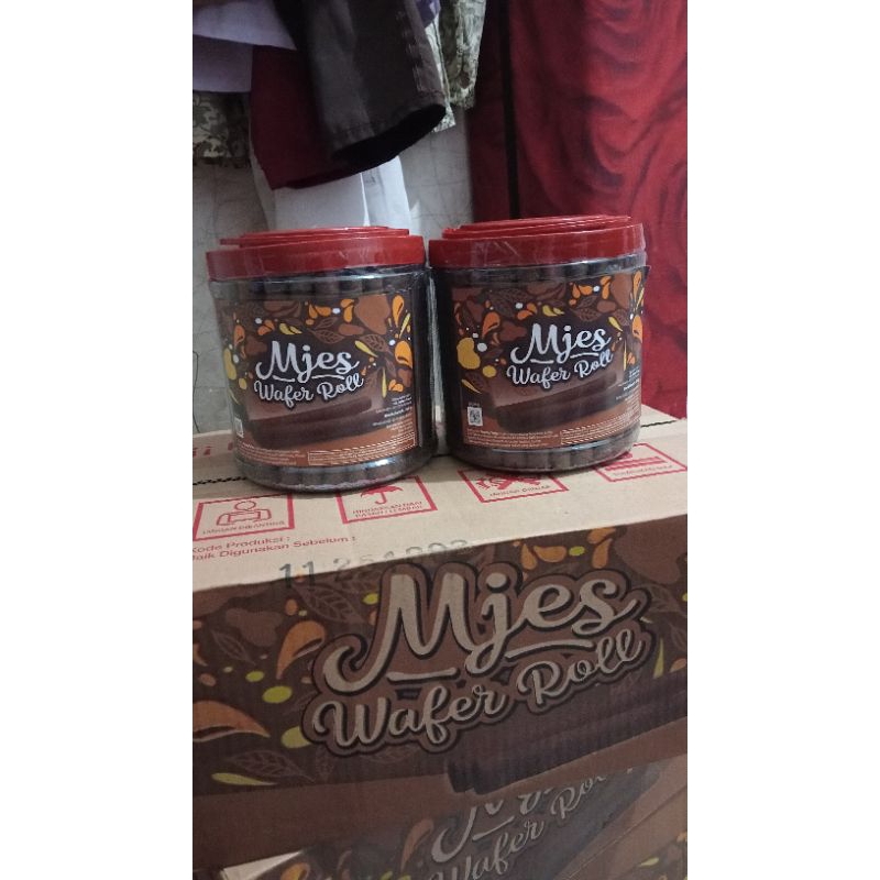 

astor mjes & kue kastengel