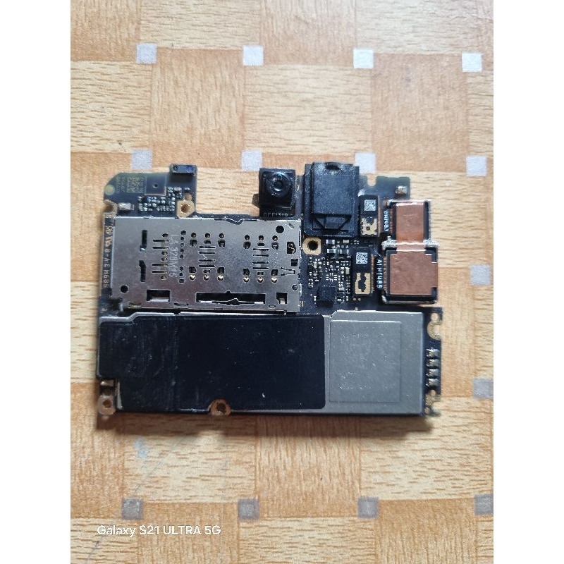 MESIN XIAOMI MI PLAY ORIGINAL SEGEL MATI  BUAT BAHAN ATAU MAU DI SERVIS