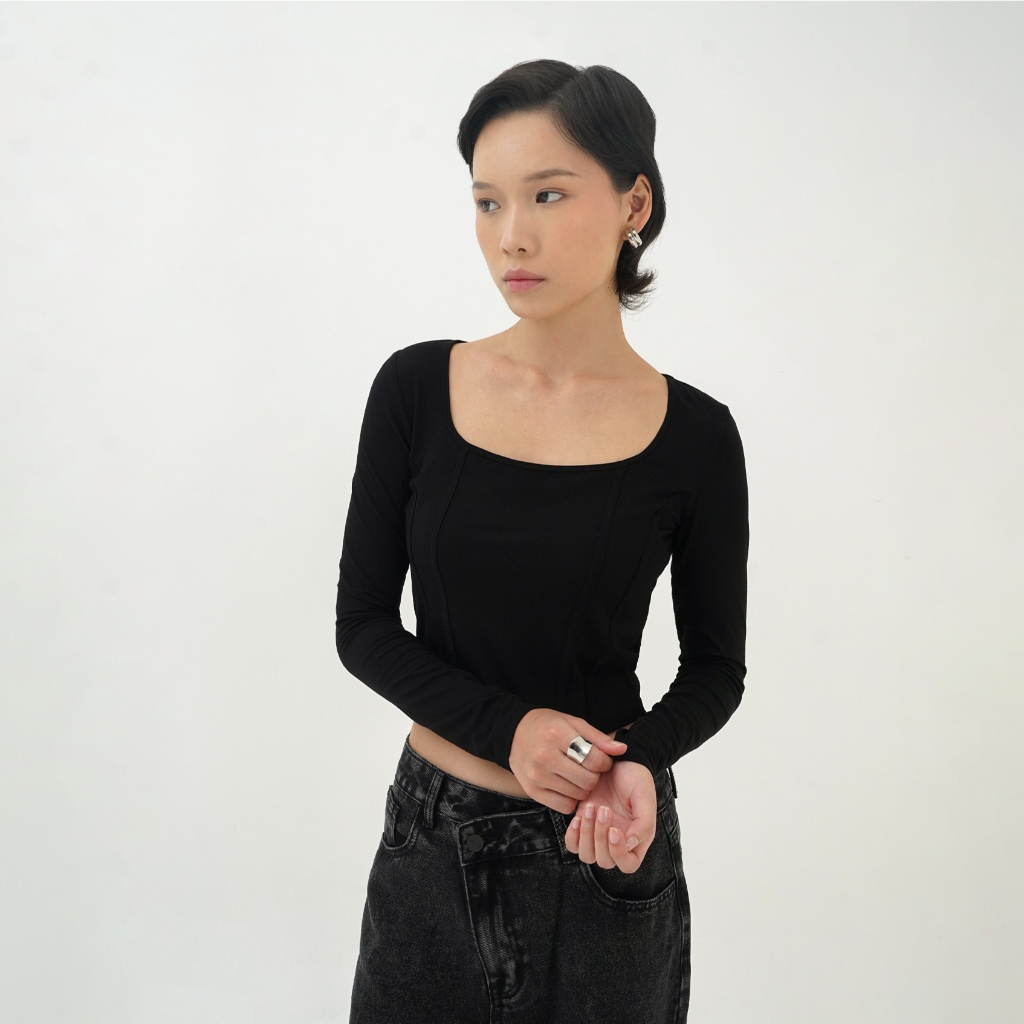 CELCIUS WOMAN Kaos Lengan Panjang Squeare Neckline LIN000058W Hitam