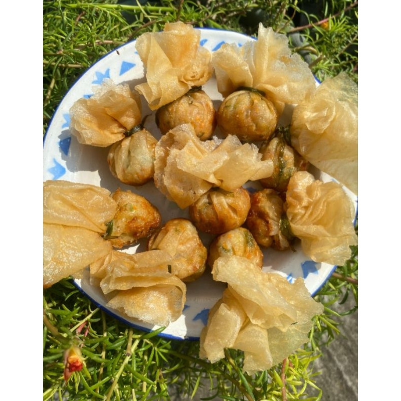 

Lumpia Ikat Oleh - Oleh Khas Solo