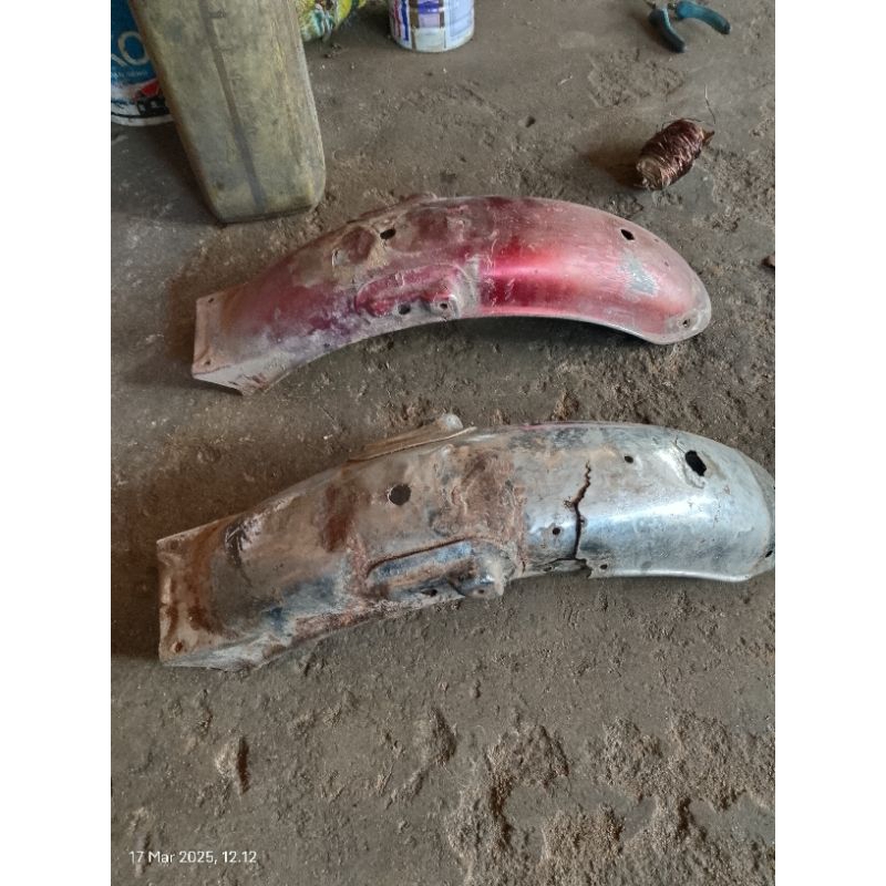 spakbor belakang Honda gl100 cg110 original bahan sesuai foto