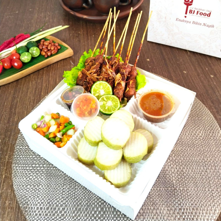 

Sate ayam/ Sate ayam box/ Sate box/ Sate kotak/ BJ Food
