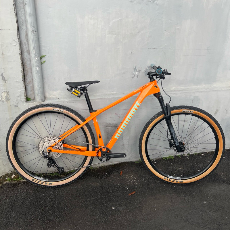 Dominate CXC Comp size S Orange NEW