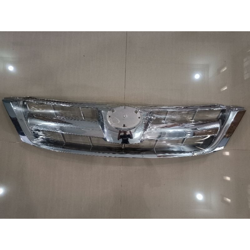 Gril Chrome Innova 2004-2007