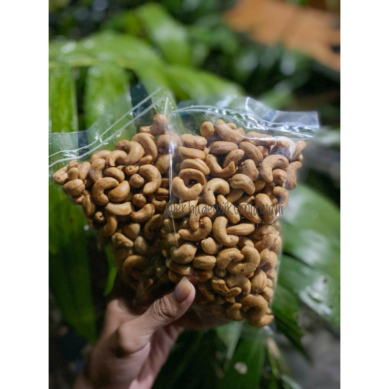 

kacang Mede Suprem 1/4 1/2 1KG