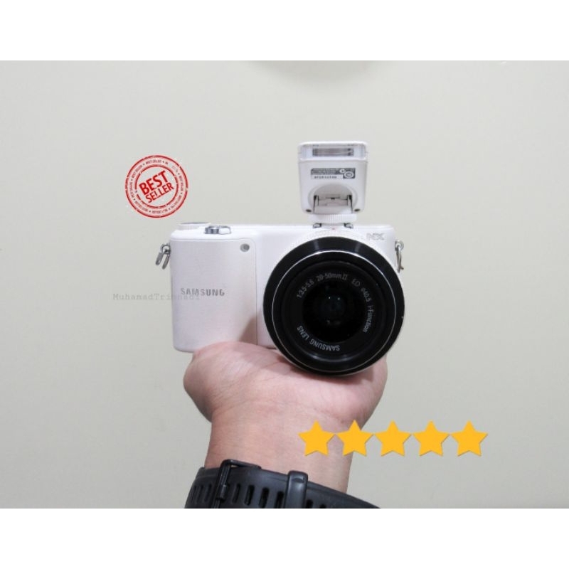 Camera Kamera Mirrorless Samsung NX2000 Lensa 24-50mm FullHD 24MP Wifi Putih Murah