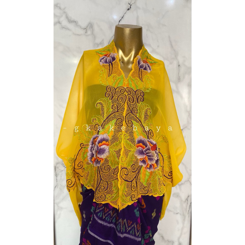 KEBAYA BORDIR BUNGA KUNING/ KEBAYA BALI/ KAIN KEBAYA