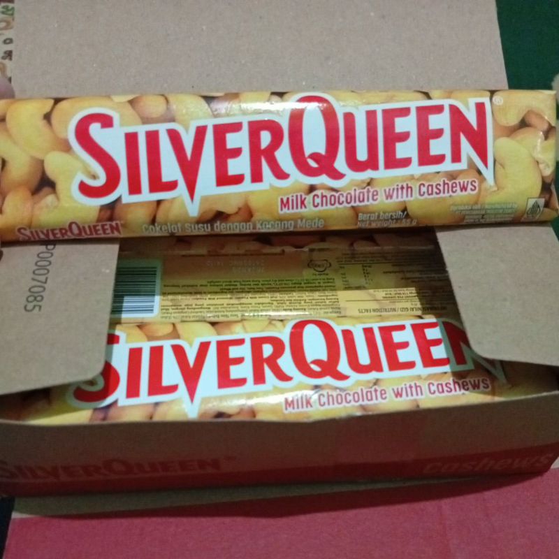 

SilverQueen Milk Chocolate with Cashews 55 gram