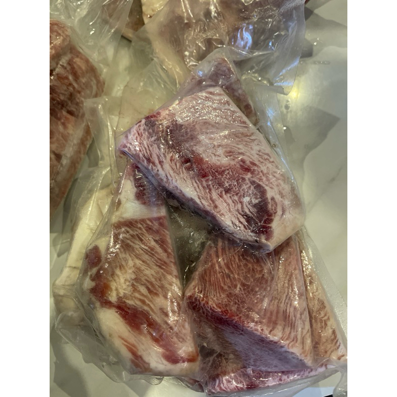 

Daging sapi wagyu mess meltique 1kg