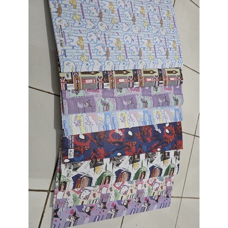 

10 Lembar Kertas Kado 69.5 x 49.5cm karakter Kuromi cinamorol Avengers