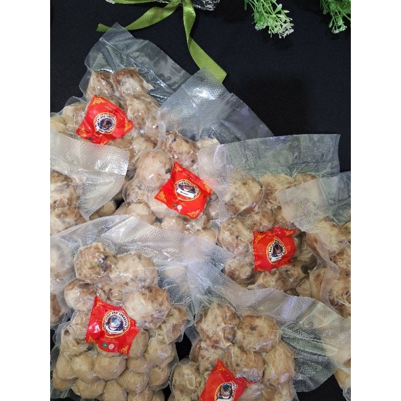 

Bakso campur urat dan halus