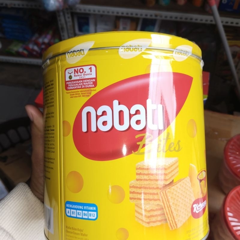 

Nabati wafer kaleng 223g