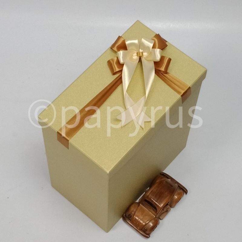 

PAPYRUS 15x25 Tinggi 30cm Kotak Kado Gift Box Hadiah V2