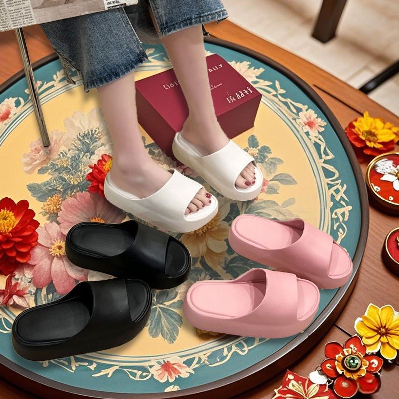 Sandal Kekinian Wanita Sandal Wanita Slip Sepatu Karet Wanita Sandal Flat Wanita  Anti Air Anti Slip