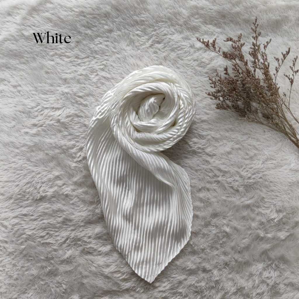 Pashmina Plisket Satin Silk Polos / Jilbab Pashmina Satin Silk Plisket Polos