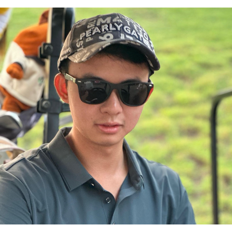 DAZZLE Kacamata Hitam Pria Zooya