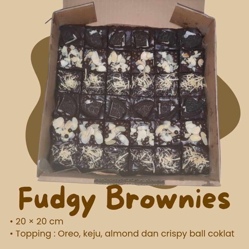 

Fudgy Brownies 20×20 cm by Ovine