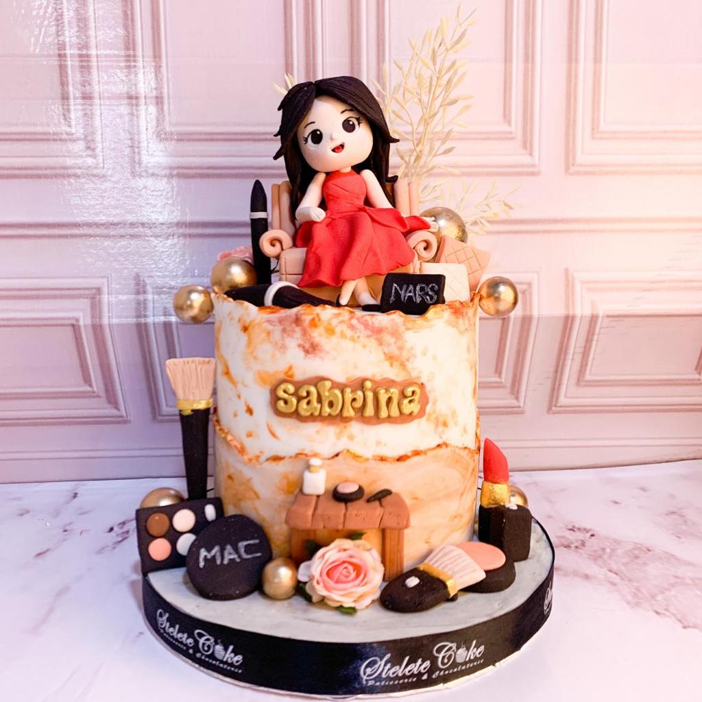 

Kue Ulang Tahun/Birthday Cake/Kue Ultah Tema Make Up/Kue Make Up/Kue Birthday Jakarta