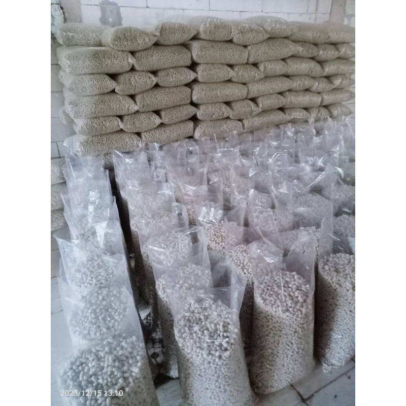 

wiw pilus Kencur / tiktak cikur 1kg toping seblak, baso , cemilan tradisional