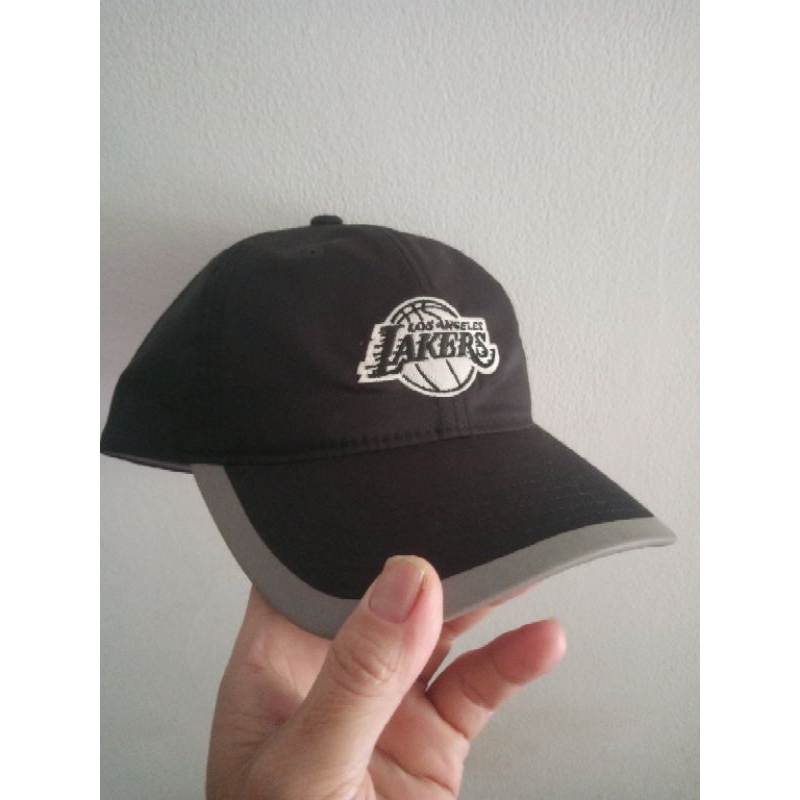 Topi Mitchell and Ness Los Angeles Lakers caps