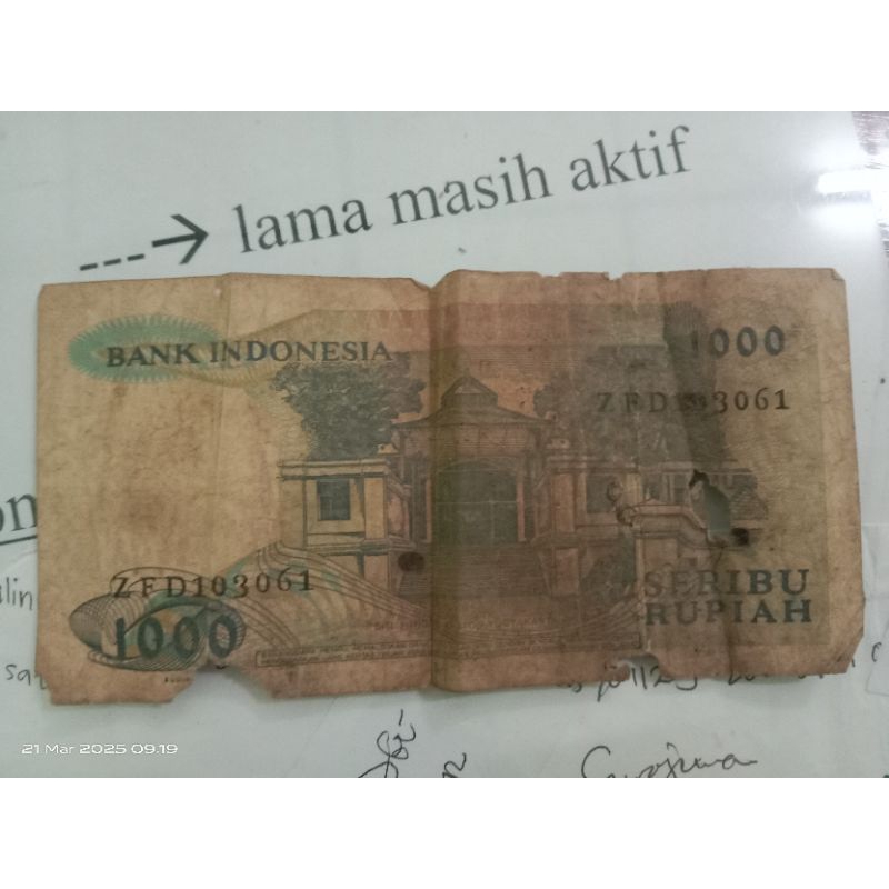 Barang antik uang kuno 1000