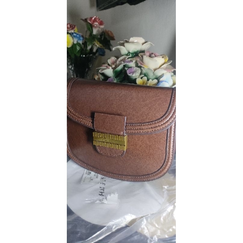 tas charles and keith