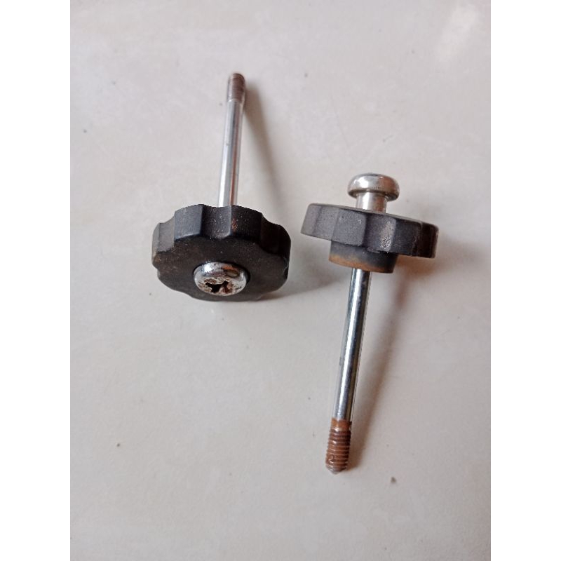 baut cover body baut tepong kempolan tepong Yamaha v75 v80 original