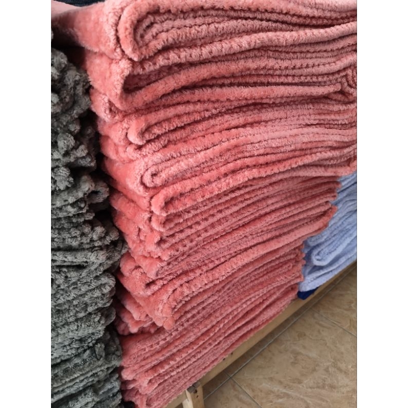 Selimut Bulu Rasfur/ Selimut Bulu Halus /Selimut Tebal/ Selimut Woll