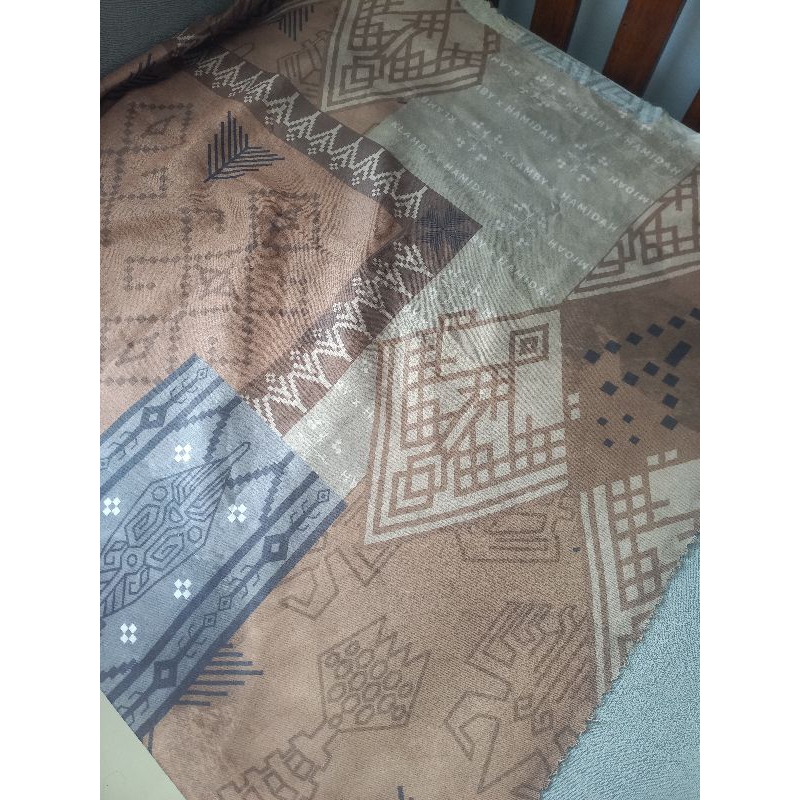 Wearingklamby Scraf PL