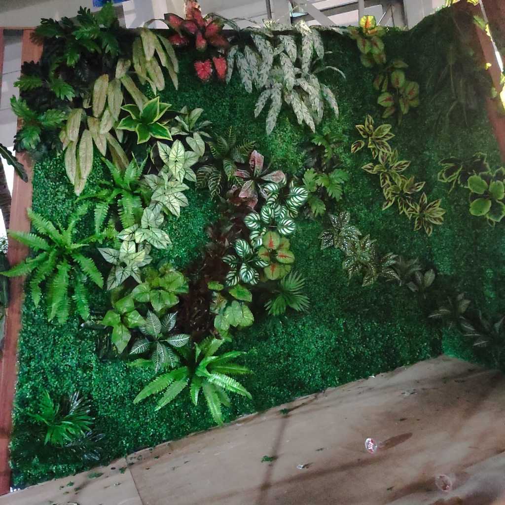 taman vertikal garden//Vertikal Garden Artificial/Vertikal Garden Dekorasi Bewarna