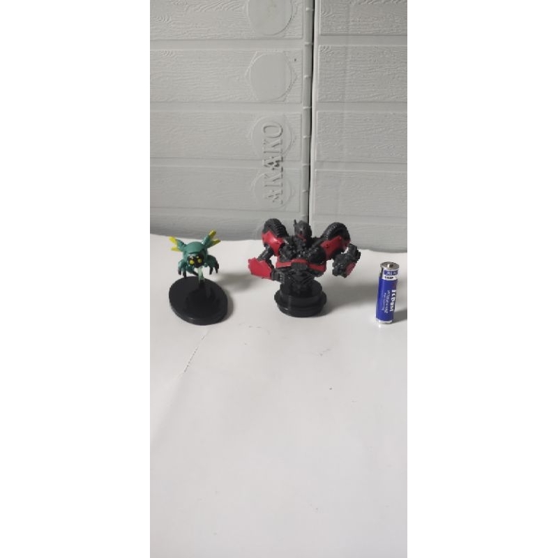 Dijual mUrah Mainan Anak Action Figure robot dan serangga bahan karet padat sesuai foto warung Maina