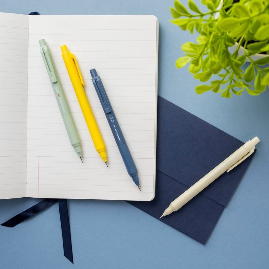 

D3W! Uni Kuru Toga KS Positive Colors Mechanical Pencil 0.5mm Kurutoga Pensil Mekanik Limited