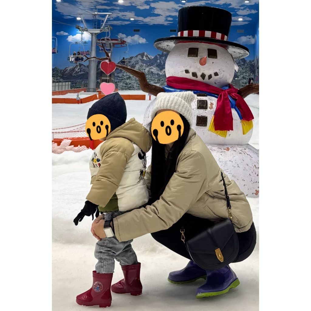 PRELOVED UNIQLO PARKA ULTRS LIGHT / JAKET ANTI ANGIN COKLAT MUDA / BROWN JACKET / WINDBREAKER