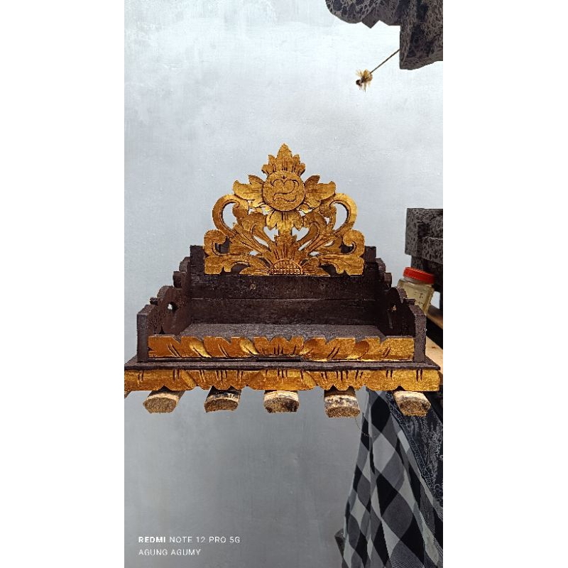 Pelangkiran Ukir Bali Kayu Cempaka Ukuran 27cm