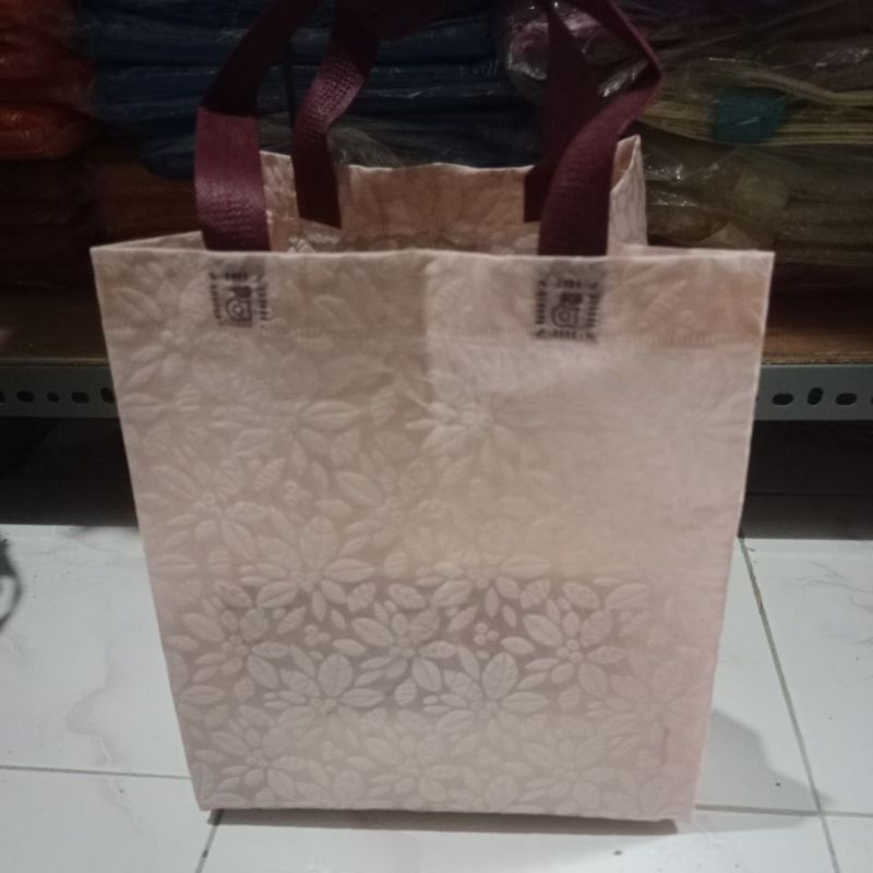 

tas berkat tas hajatan kotak nasi 20 20 tekture/embos